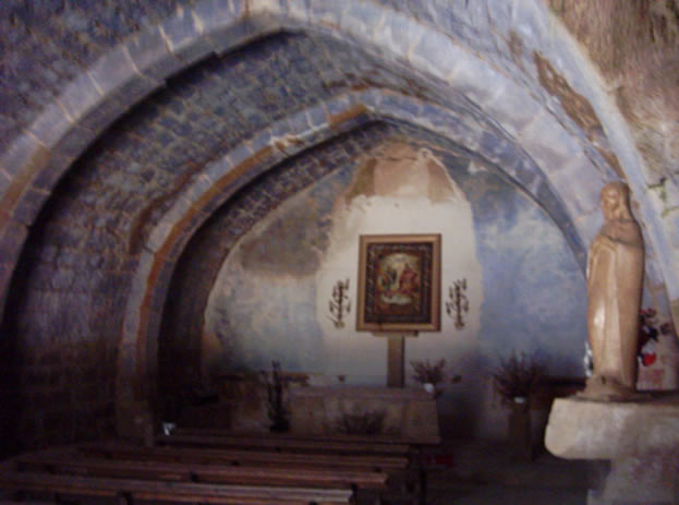 Interior de la Ermita de los Santos